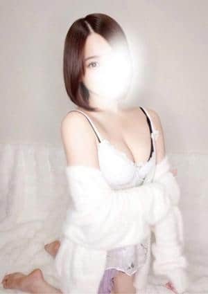 癒神アキバ伝説～YUSHIN～ 雨宮すい