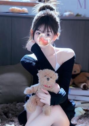 天使の誘惑 新人さゆ