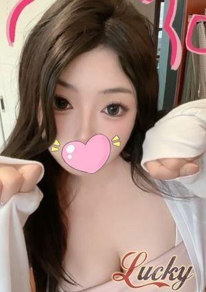 lucky ゆあ