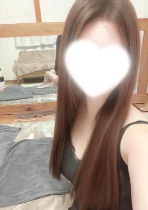 Ally（アリー） 桃愛【ももあ】