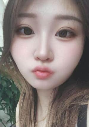 紫陽花（アジサイ） ももちゃん