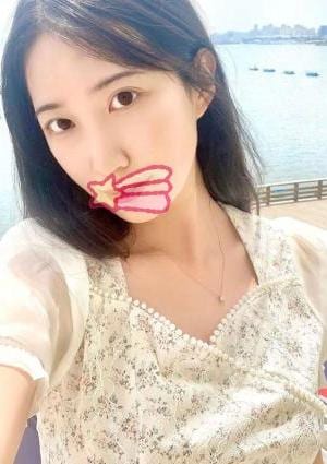 PINKガールズ エミリ