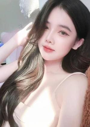 愛嬌美少女 りり