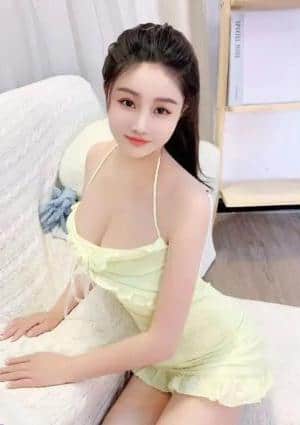 愛嬌美少女 えみ