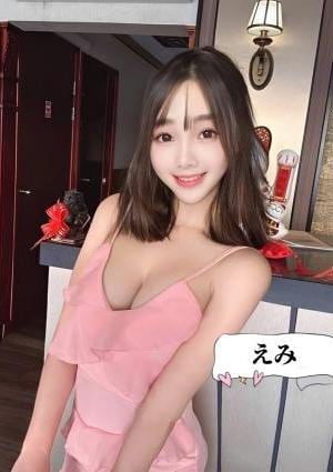 愛嬌美少女 えみ