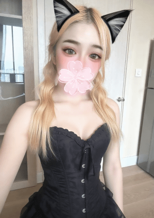 さくらんぼ えみ