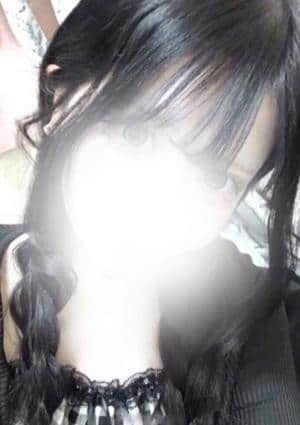 BiSHu（ビッシュ）四日市 なの