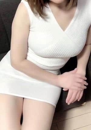 Mrs.Gold Tiara（ゴールドティアラ） 愛川-あいかわ-