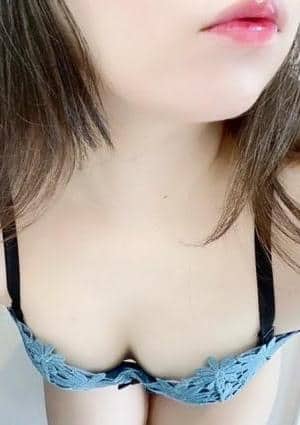 QUESERA（ケセラ） もな