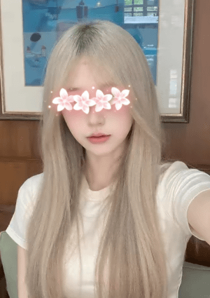 ベトナムガル キキ