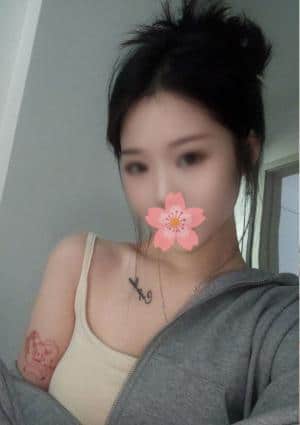 プライベート空間 エミリ