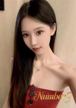 Number9（ナンバーナイン） あゆみ