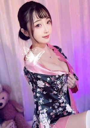 20代の美人 みみ