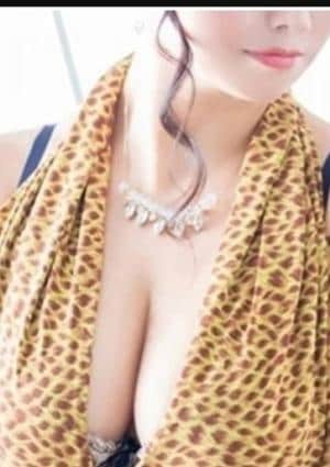 ロイヤルマダム堺筋本町 佐田　岬