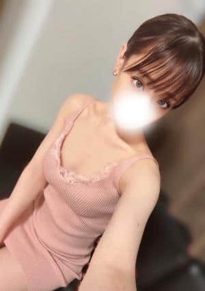 THE SILHOUETTE（ザ・シルエット）戸田ルーム 桐原るい