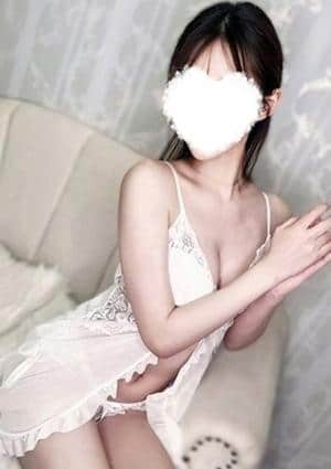 Un Secret（アンスクレ）梅田店 つばさ