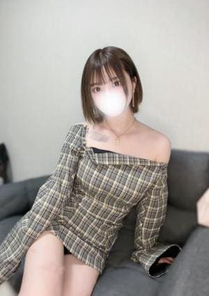 Ecru（エクリュ） 水萌すず