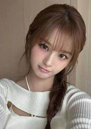 瑠璃坊（るりぼう） あや