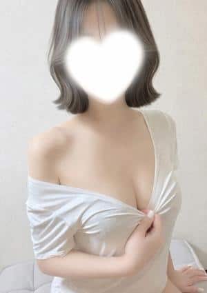 白シャツと彼女「しろかの」 優（ゆう）