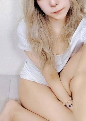 白シャツと彼女「しろかの」 玲奈（れいな）