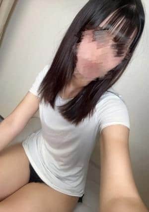 白シャツと彼女「しろかの」 琴音(ことね)