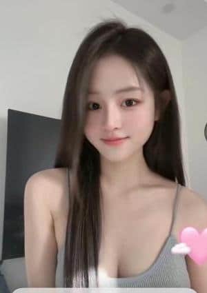 愛に恋 新人/もえ