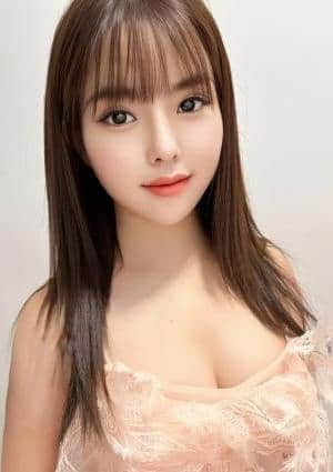 美女ドキン りな