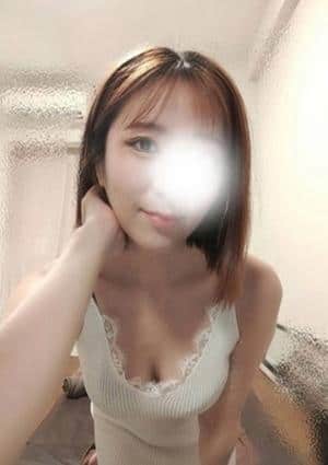 クジャク 新宿店 水谷えり