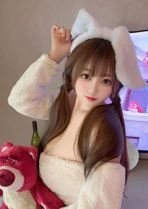 桃色 奈々ちゃん