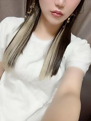 透明感96％神戸店 りお