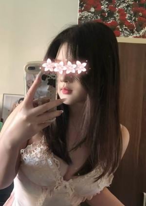 極液の美人園 みみ