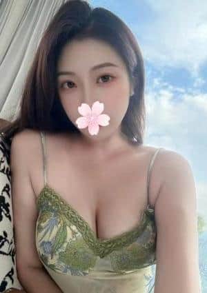 柔らかな月 りな