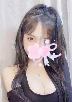 ベトナム人20代 りこ