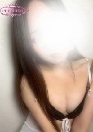 ROYAL HAPPINESS りな