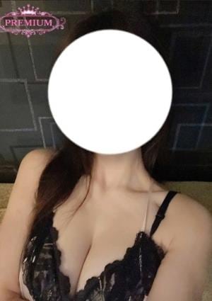 ROYAL HAPPINESS りりあ