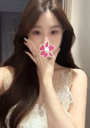 クリスタル リリ