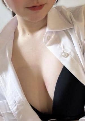 部屋とワイシャツと私とアナタ えな