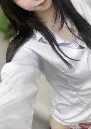 部屋とワイシャツと私とアナタ あかり