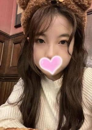 アイリス エミリ