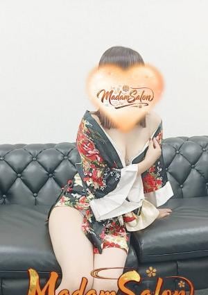 Madame Salon（マダムサロン） 宮脇