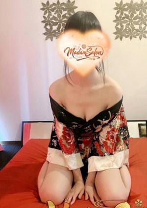 Madame Salon（マダムサロン） 桃瀬