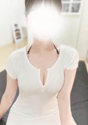 Lumiella（ルミエラ） 梨菜(りな)