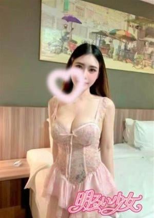 明るい少女 あい
