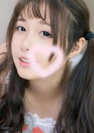 月の微笑 えり