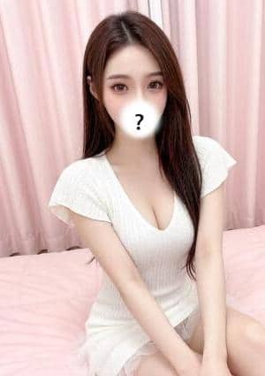 月ノ雫 ナナ