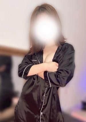 Sovrano 栄ルーム MOMO