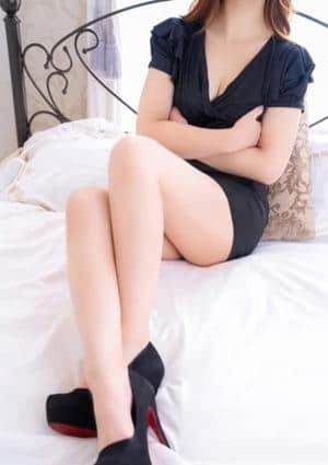 Mrs Crystal（ミセスクリスタル）栄ルーム 色羽
