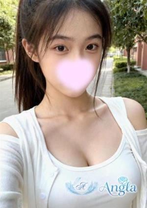 Angla ひとみ