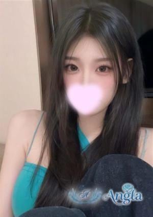 Angla りさ
