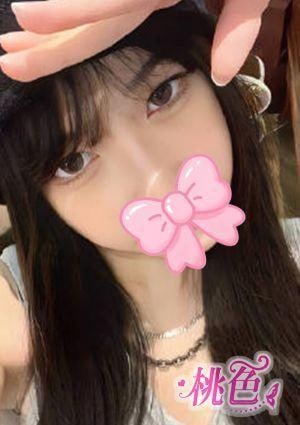 桃色 ゆい